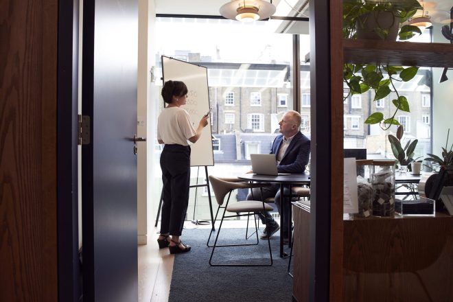 Strategie communication - Développer une stratégie de communication efficace : le guide pour votre entreprise