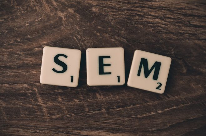 Seo - Analyse des concurrents dans le SEM : Comment optimiser votre stratégie